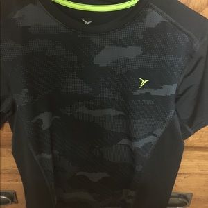 2 boys shirts old navy size 14-16